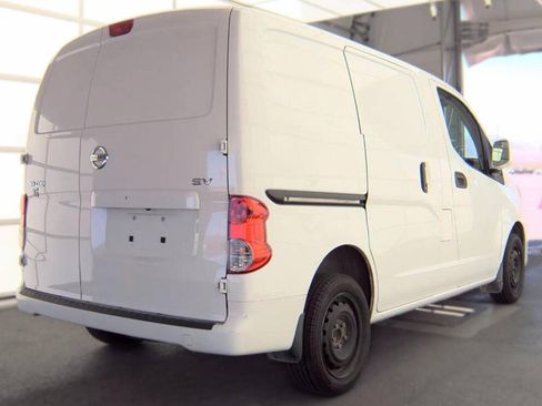 Used 2019 Nissan NV200 SV w/ Navigation Package FWD image 2