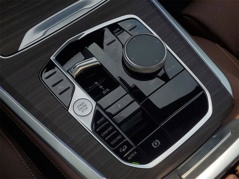 Used 2024 BMW X5 xDrive40i w/ Premium Package image 20