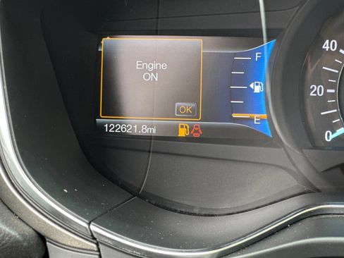 Used 2017 Ford Fusion SE w/ Fusion SE Technology Package AWD/4WD image 29