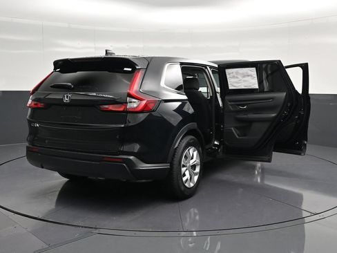 Used 2025 Honda CR-V LX image 38