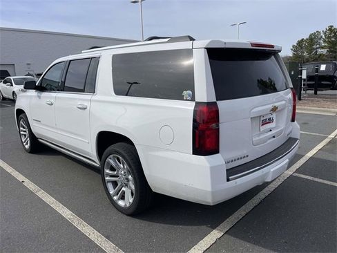 Used 2020 Chevrolet Suburban Premier w/ Premier Plus Edition image 4