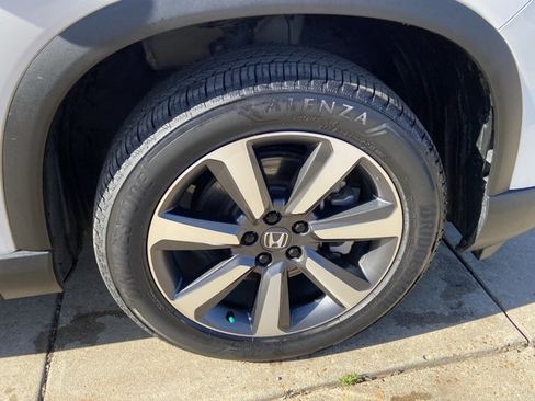 Used 2023 Honda Pilot Touring image 32