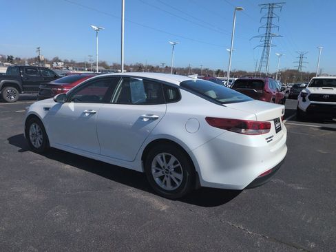 Used 2016 Kia Optima LX w/ LX Convenience Package image 5