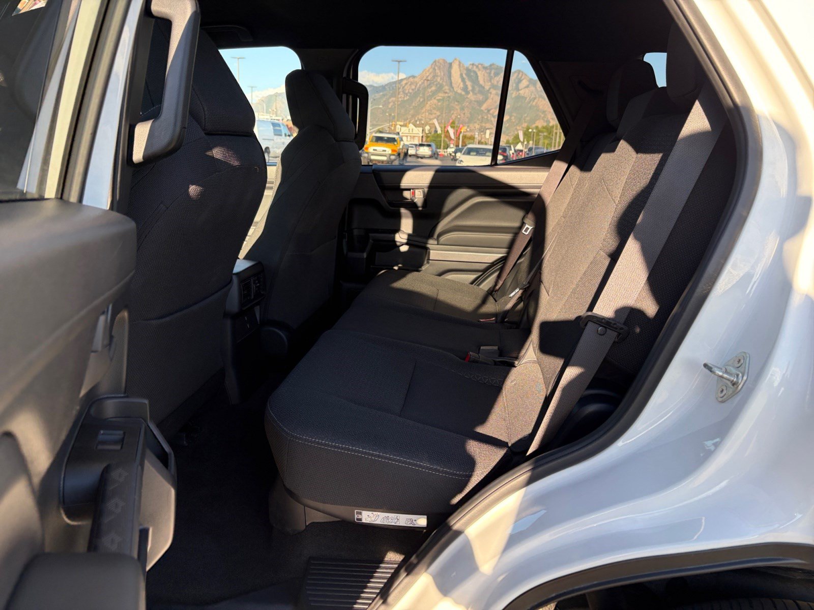 Used 2025 Toyota 4Runner SR5 AWD/4WD image 25