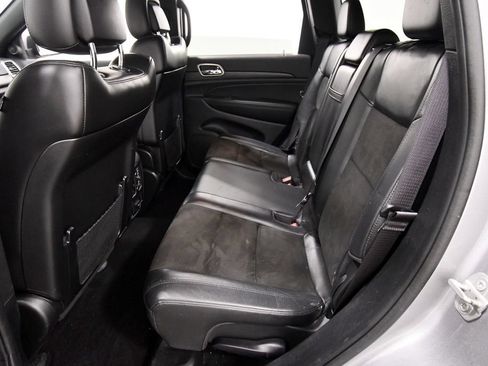 Used 2021 Jeep Grand Cherokee Altitude AWD/4WD image 15