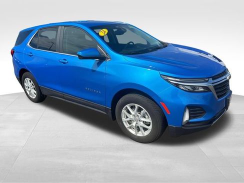 Used 2024 Chevrolet Equinox LT w/ LPO, Floor Liner Package AWD/4WD image 8
