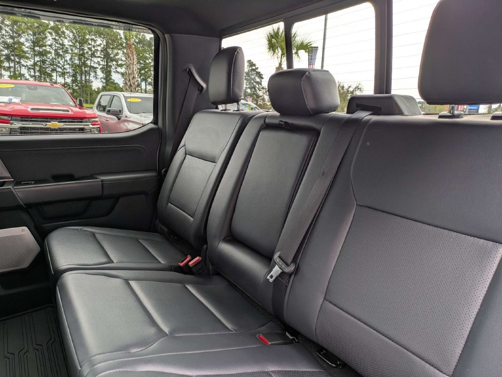 Used 2025 Ford F150 Lariat w/ Equipment Group 502A High AWD/4WD image 14