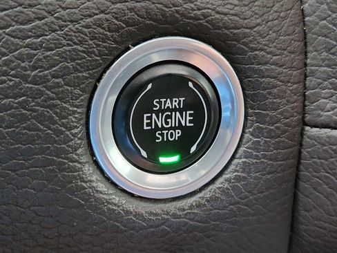 Used 2021 GMC Yukon Denali AWD/4WD image 21