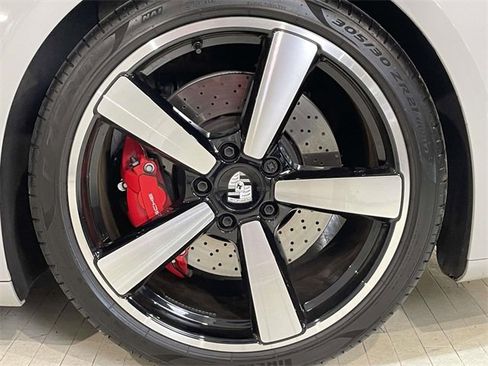 Used 2025 Porsche 911 Carrera S image 14