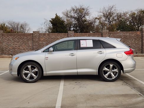 Used 2010 Toyota Venza Base image 5