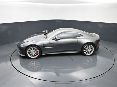 Used 2019 Aston Martin V8 Vantage Coupe RWD image 16