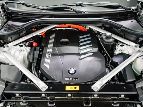 Used 2022 BMW X5 xDrive45e w/ M Sport Package image 28