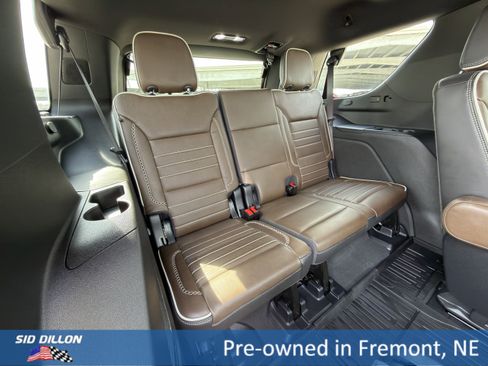 Used 2025 GMC Yukon Denali Ultimate w/ LPO, Floor Liner Package AWD/4WD image 23