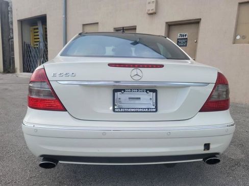 Used 2009 Mercedes-Benz E 550 Sedan image 10