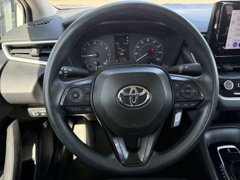 Used 2024 Toyota Corolla LE FWD image 13
