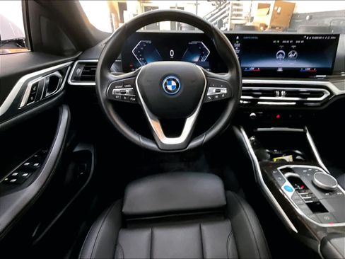 Used 2023 BMW i4 eDrive40 RWD image 8