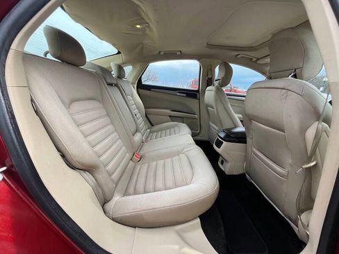 Used 2014 Ford Fusion SE image 11