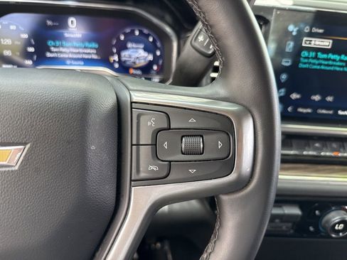 Used 2025 Chevrolet Silverado 1500 LT AWD/4WD image 39