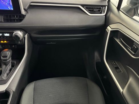 Used 2024 Toyota RAV4 LE image 16