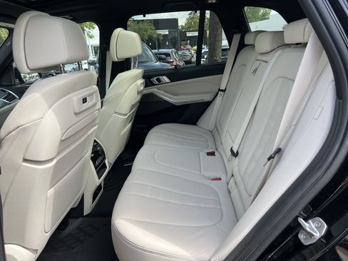Used 2020 BMW X5 xDrive40i w/ M Sport Package AWD/4WD image 31