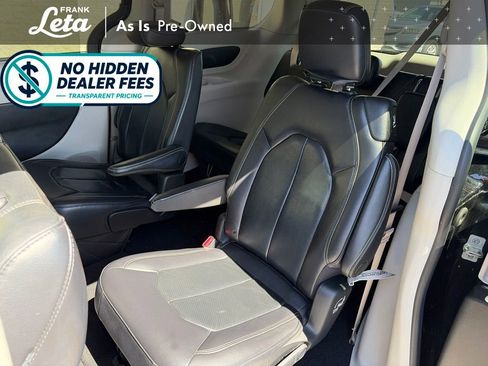 Used 2022 Chrysler Pacifica Touring-L FWD image 25