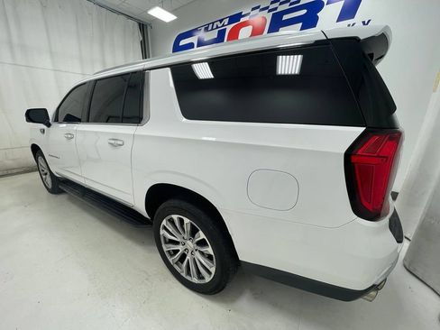 Used 2022 GMC Yukon XL Denali AWD/4WD image 10
