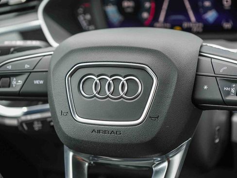 Used 2025 Audi Q3 2.0T Premium w/ Convenience Package AWD/4WD image 23
