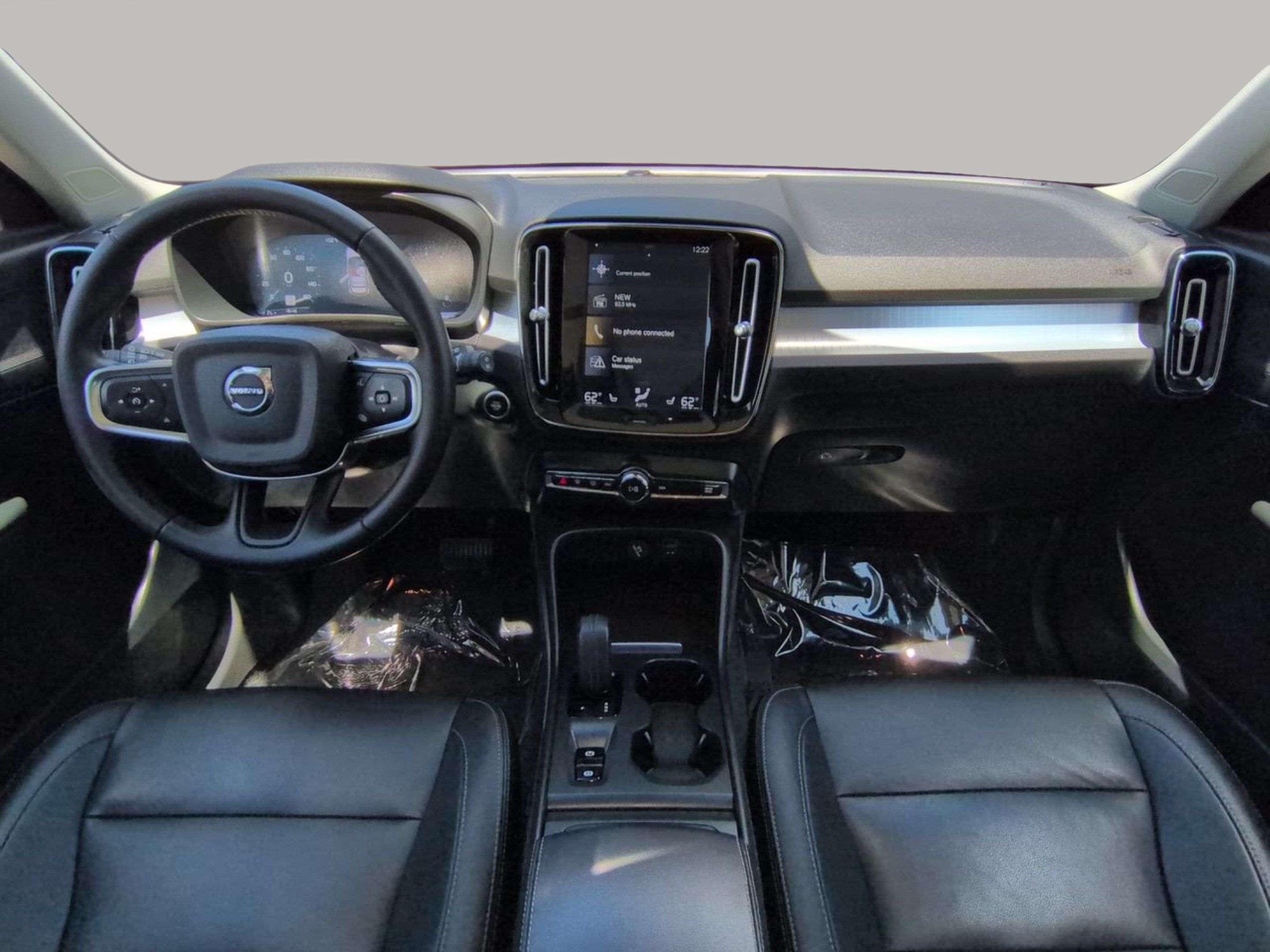 Used 2021 Volvo XC40 T5 Momentum AWD/4WD image 4
