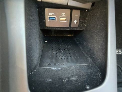 Used 2022 Genesis GV70 2.5T w/ Select Package image 31