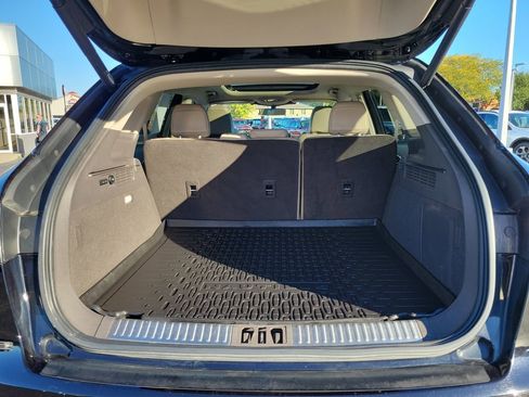 Certified 2022 Lincoln Nautilus Reserve w/ Equipment Group 201A image 10