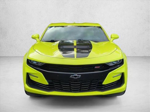 Used 2019 Chevrolet Camaro SS RWD image 2