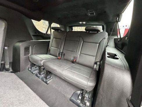 Used 2023 Chevrolet Suburban LT image 20