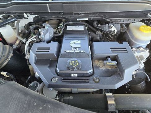 Used 2022 RAM 3500 Laramie image 30