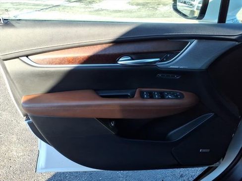 Used 2021 Cadillac XT5 Premium Luxury image 26