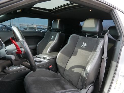 Used 2020 Dodge Challenger R/T Scat Pack w/ Shaker Package image 11