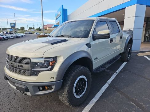 Used 2014 Ford F150 Raptor w/ Equipment Group 801A Luxury AWD/4WD image 3