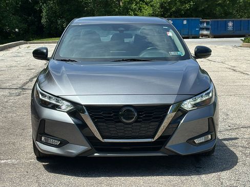 Used 2023 Nissan Sentra SR w/ Trunk Package FWD image 3