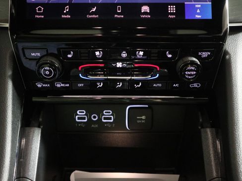 New 2025 Jeep Grand Cherokee L Overland image 28