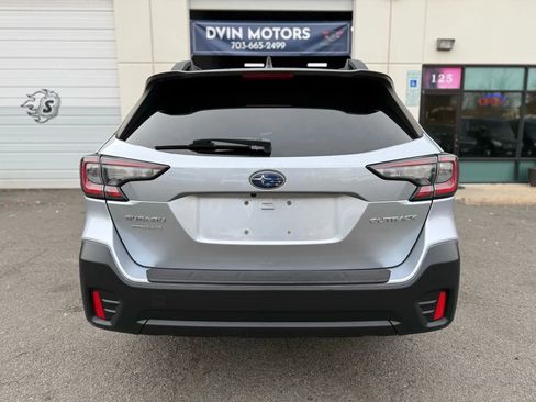 Used 2020 Subaru Outback Premium image 12