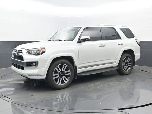 Used 2024 Toyota 4Runner Limited image 8