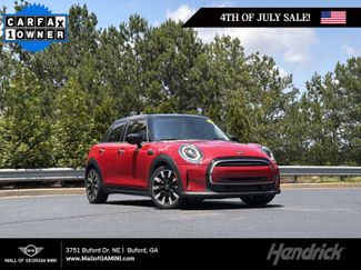 Used 2022 MINI Cooper 4-Door Hardtop FWD video 1