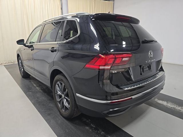Used 2023 Volkswagen Tiguan SE FWD image 6