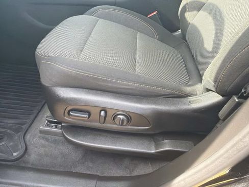Used 2019 Chevrolet Traverse LT w/ LPO, Cargo Package FWD image 21