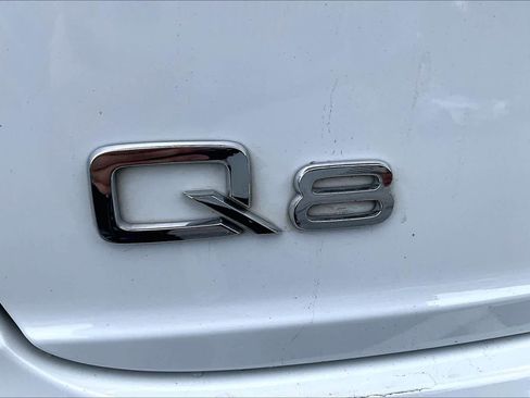 Used 2021 Audi Q8 Premium Plus w/ Premium Plus Package image 9