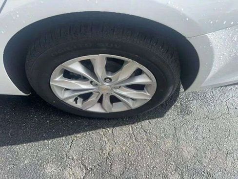 Used 2024 Chevrolet Malibu LT FWD image 20