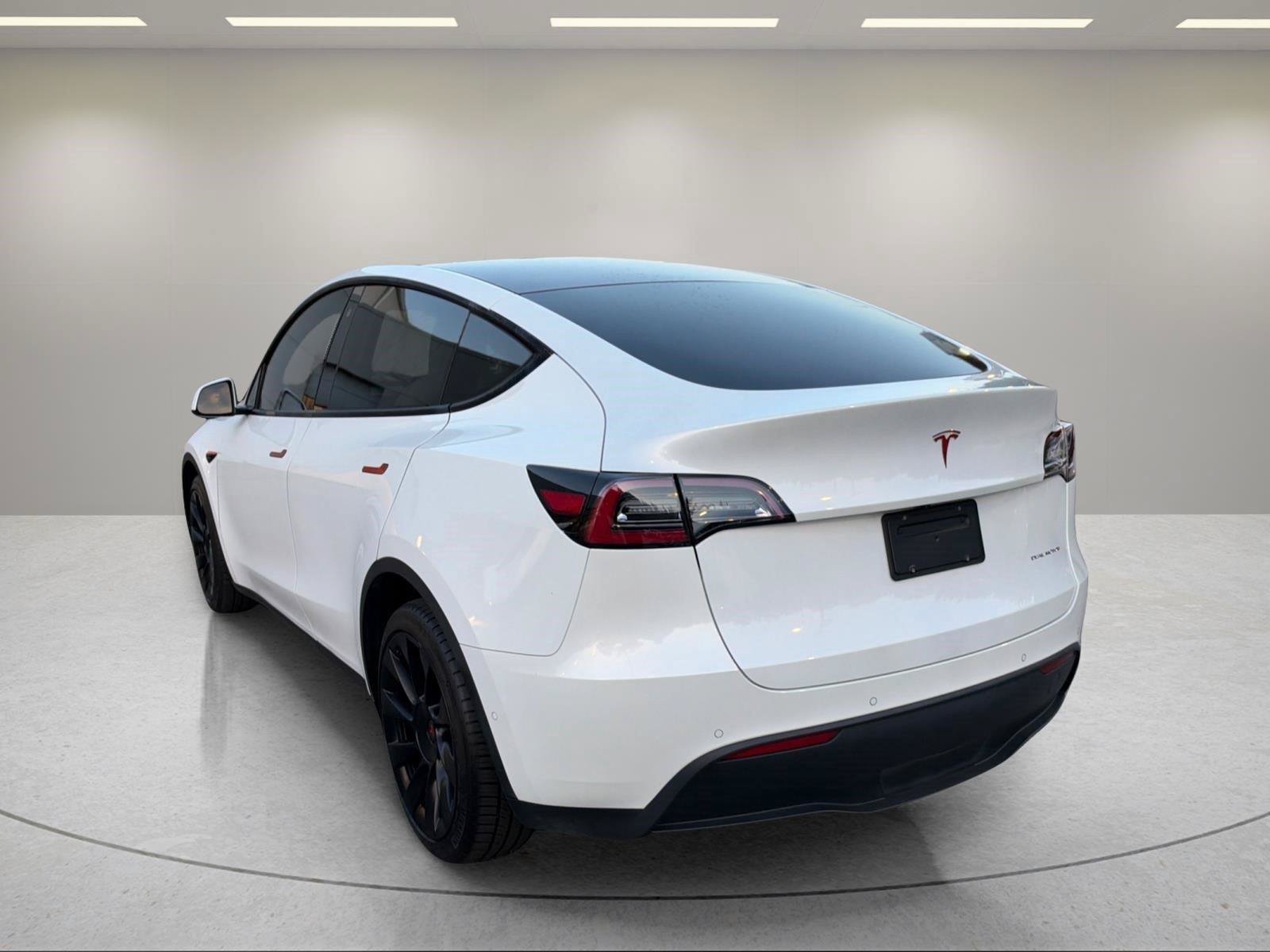 Used 2020 Tesla Model Y Long Range AWD/4WD image 3