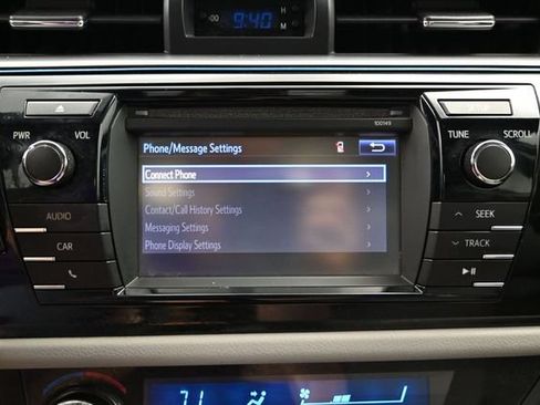 Used 2014 Toyota Corolla LE FWD image 29