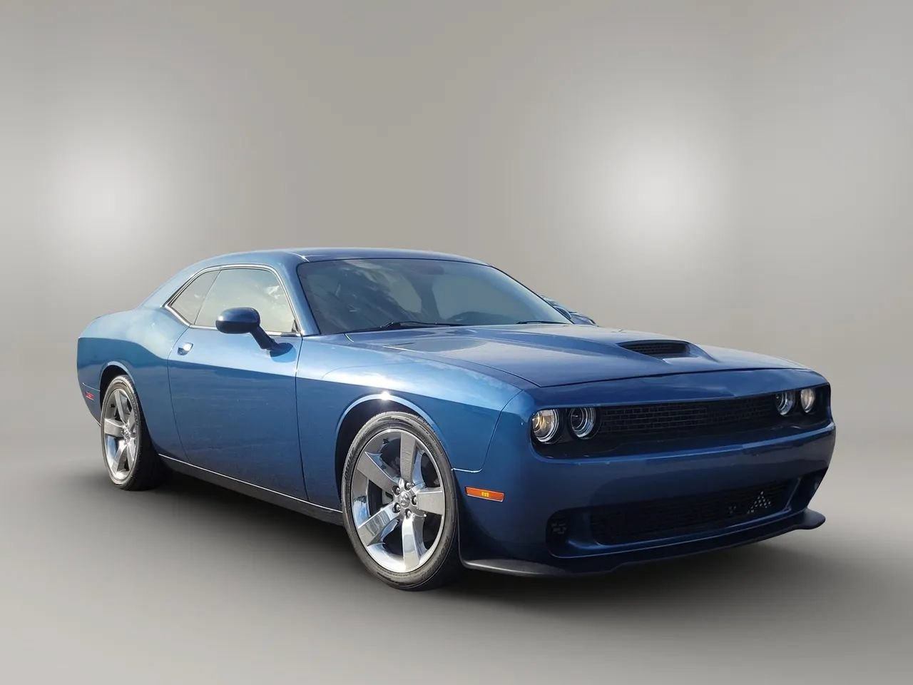 Used 2022 Dodge Challenger GT RWD image 16