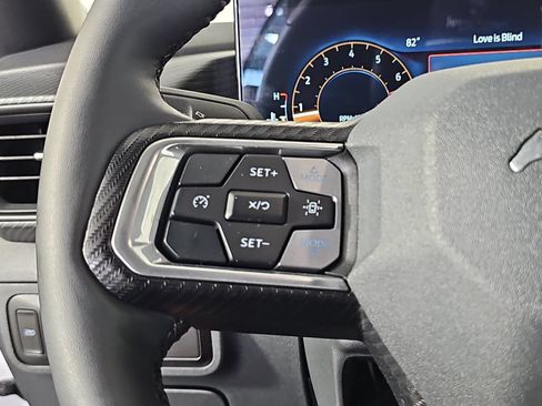 Used 2025 Ford Mustang Convertible RWD image 15