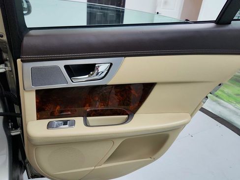 Used 2012 Jaguar XF Portfolio RWD image 31